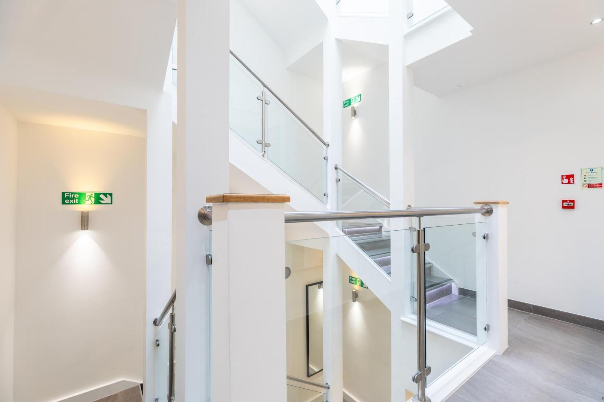 Clarges- Hsk Suites ロンドン エクステリア 写真