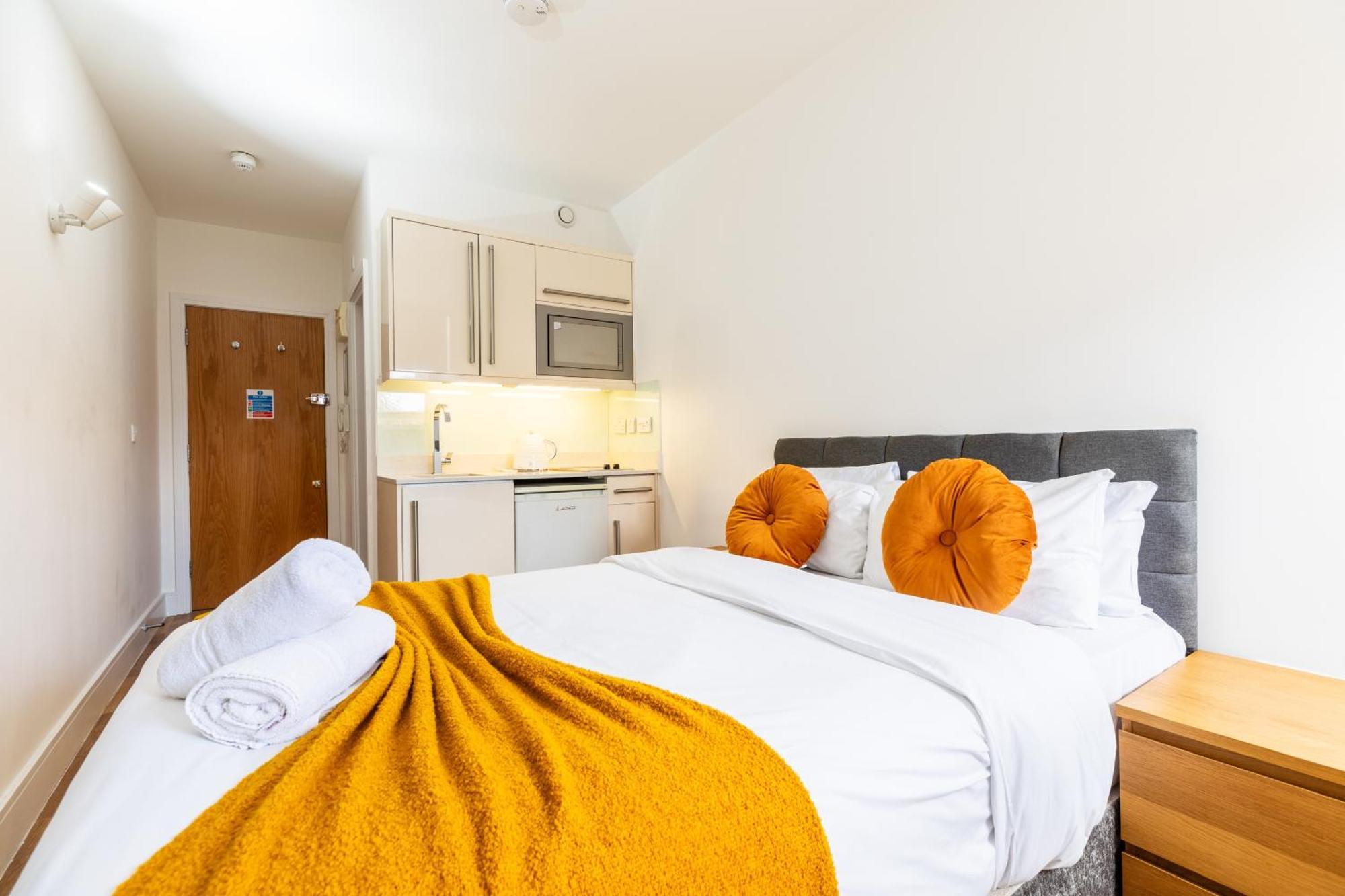 Clarges- Hsk Suites ロンドン エクステリア 写真